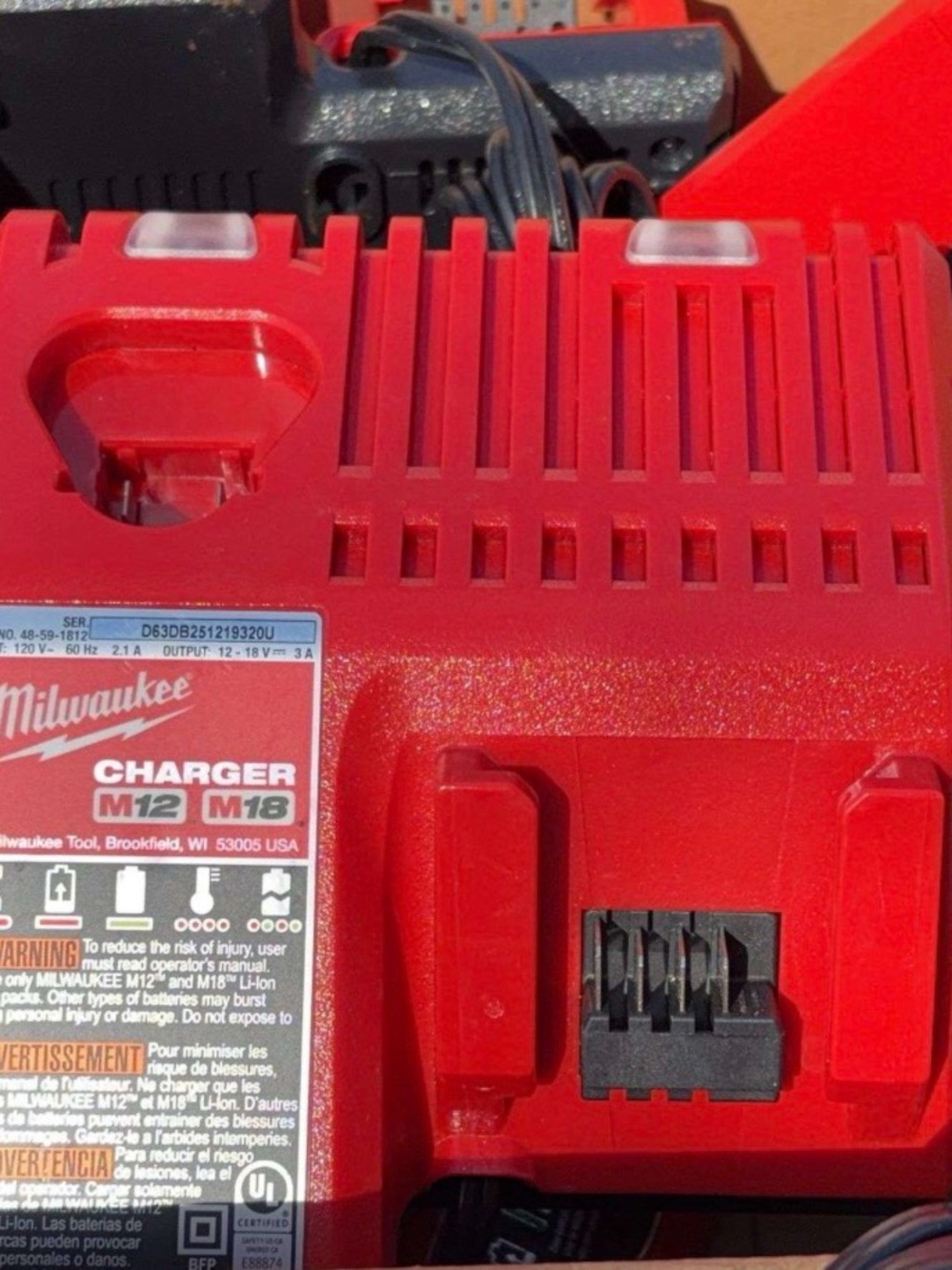 Milwaukee Red M12/M18 Battery Charger